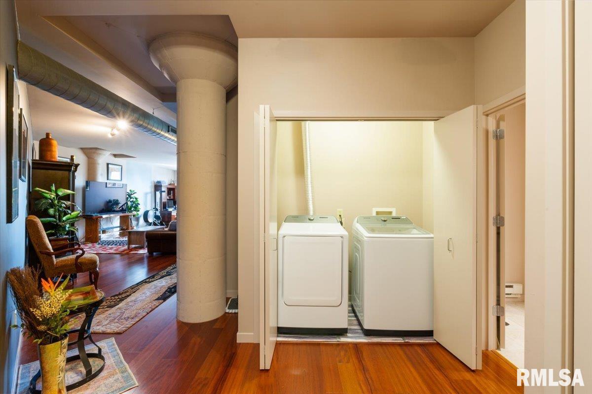 110 19th Street, Unit 311 Rock Island, IL 61201 - Photo 13 of 40