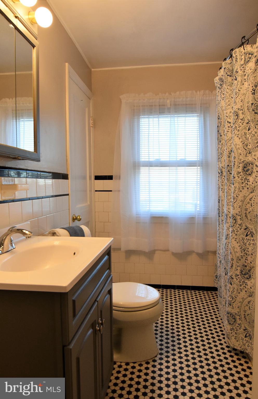5546 Gayland Road Baltimore, MD 21227 - Photo 20 of 29