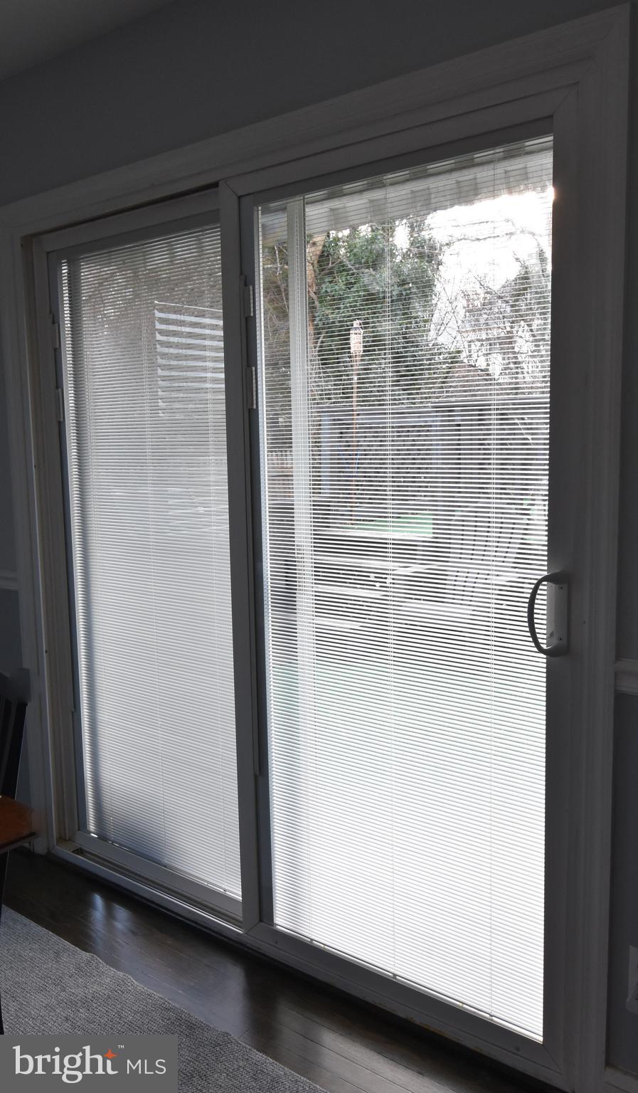5546 Gayland Road Baltimore, MD 21227 - Photo 10 of 29 Built in blinds