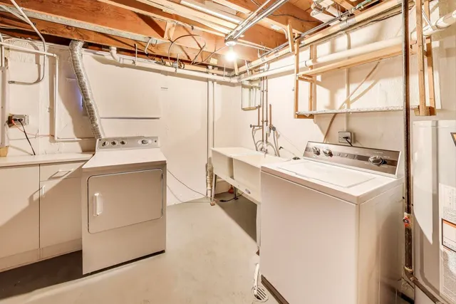 $569,000 | 222 South Dwyer Avenue, Arlington Heights, IL 60005