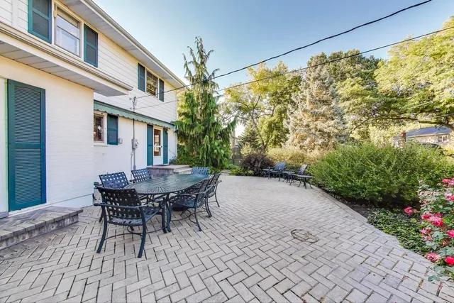 $569,000 | 222 South Dwyer Avenue, Arlington Heights, IL 60005