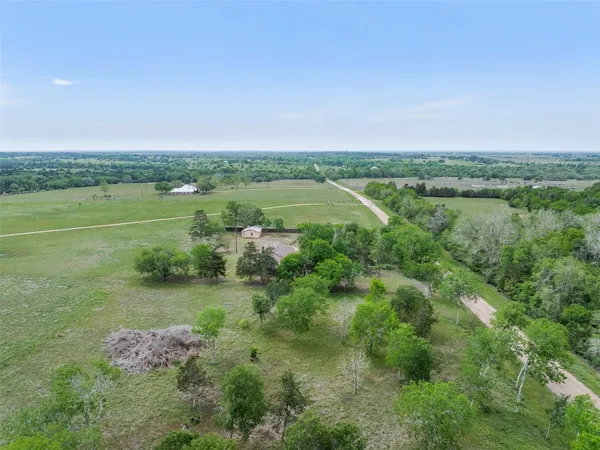 $460,000 | 1031 McElroy Lane, New Ulm, TX 78950