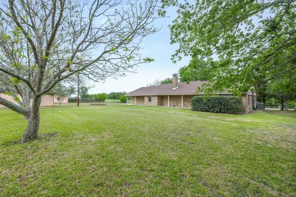 $460,000 | 1031 McElroy Lane, New Ulm, TX 78950