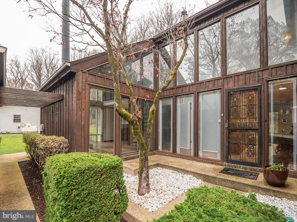 5316 Tolson Road Temple Hills, MD 20748 - Photo 11 of 69 Front entrance