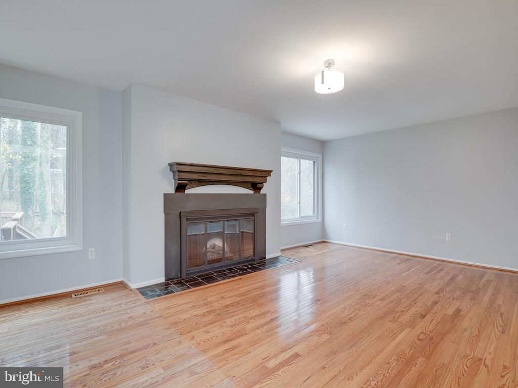 5316 Tolson Road Temple Hills, MD 20748 - Photo 24 of 69 Main level Living Room with double windows