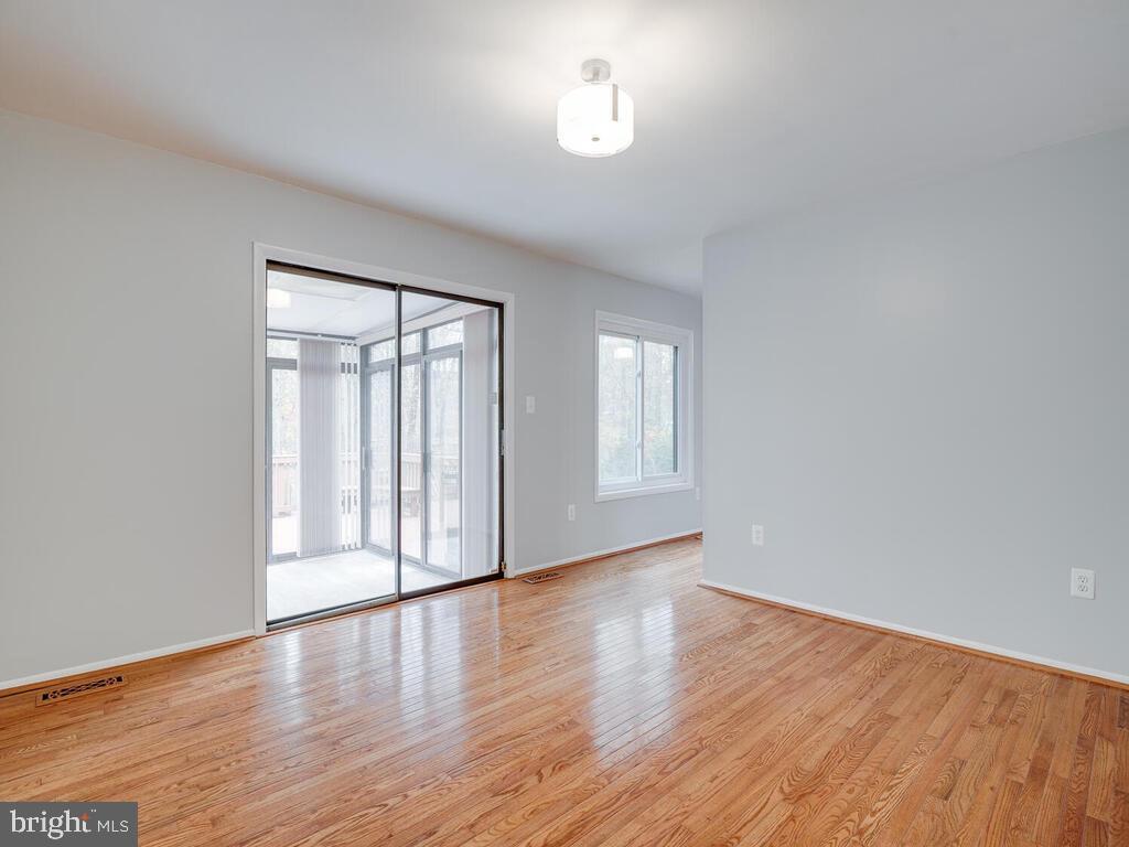 5316 Tolson Road Temple Hills, MD 20748 - Photo 27 of 69 View of lanai from dining room #2