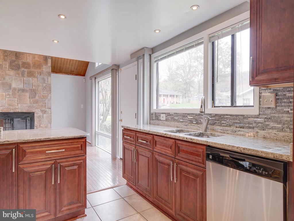 5316 Tolson Road Temple Hills, MD 20748 - Photo 31 of 69 View of side door entrance to kitchen and den