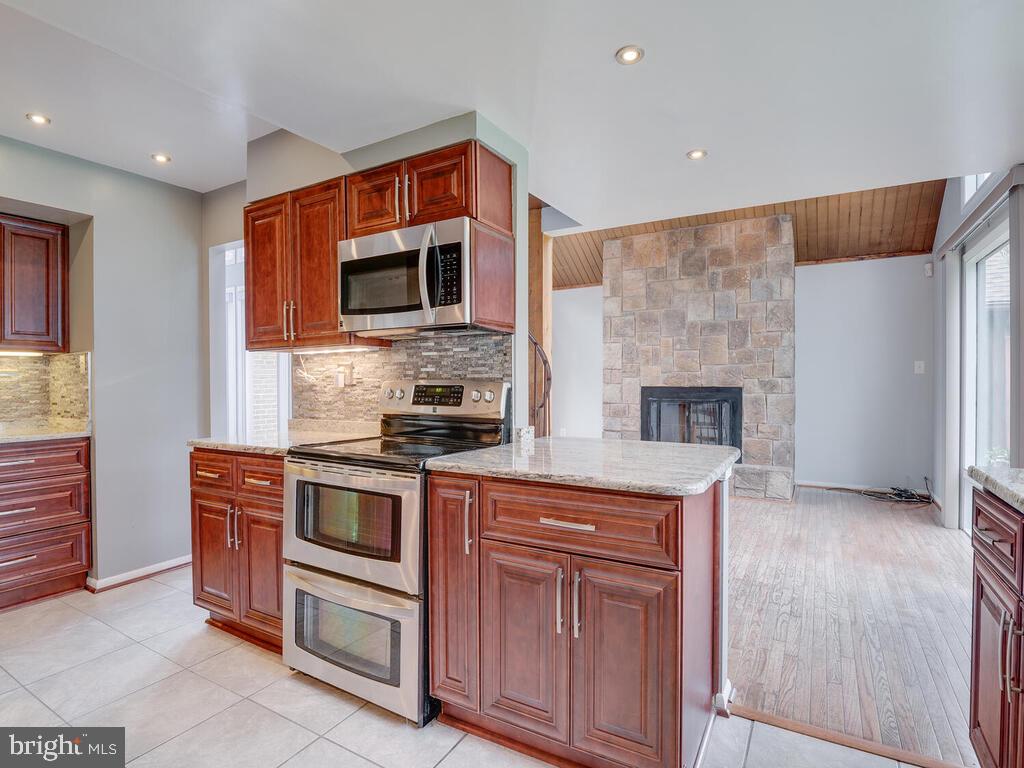 5316 Tolson Road Temple Hills, MD 20748 - Photo 32 of 69 Top-of-the-line stainless steel appliances