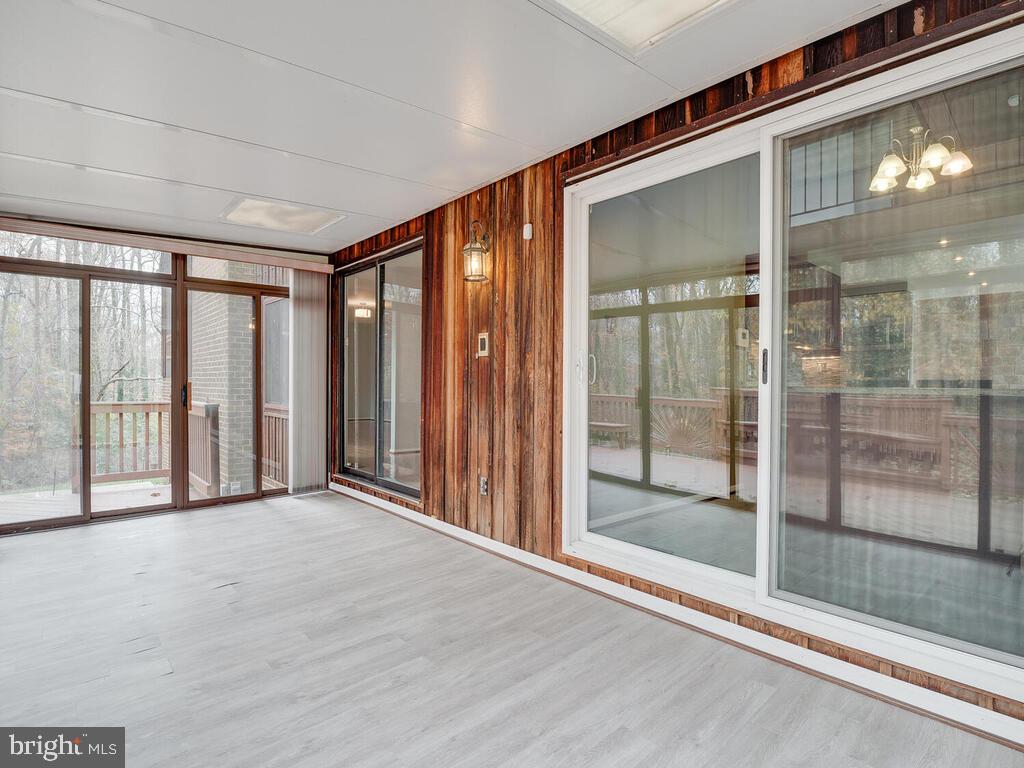 5316 Tolson Road Temple Hills, MD 20748 - Photo 35 of 69 Access to lanai from dining room & breakfast area