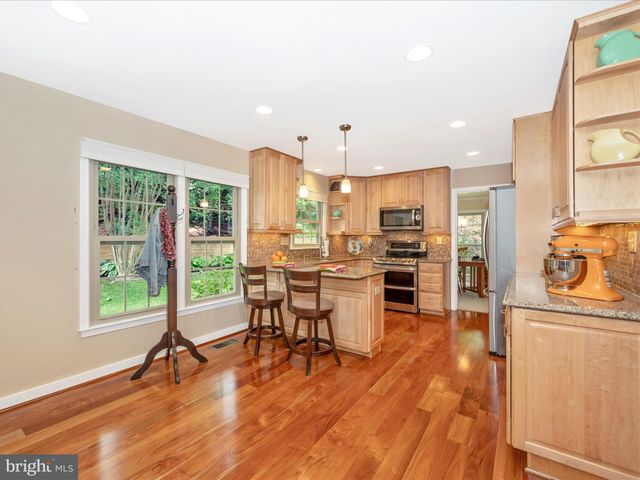 $683,500 | 9909 Shrewsbury Court, Montgomery Village, MD 20886