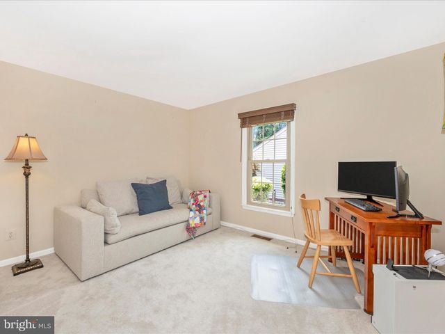 $683,500 | 9909 Shrewsbury Court, Montgomery Village, MD 20886