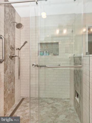 $683,500 | 9909 Shrewsbury Court, Montgomery Village, MD 20886