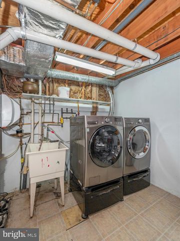 $683,500 | 9909 Shrewsbury Court, Montgomery Village, MD 20886