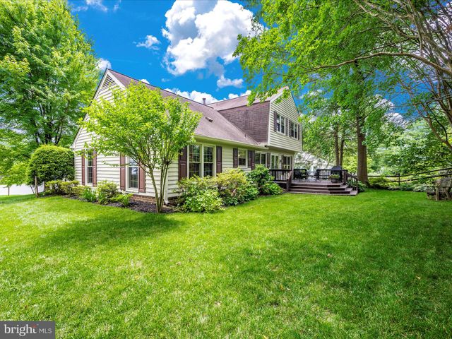 $683,500 | 9909 Shrewsbury Court, Montgomery Village, MD 20886