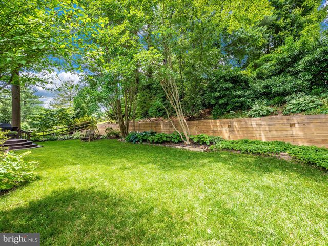 $683,500 | 9909 Shrewsbury Court, Montgomery Village, MD 20886