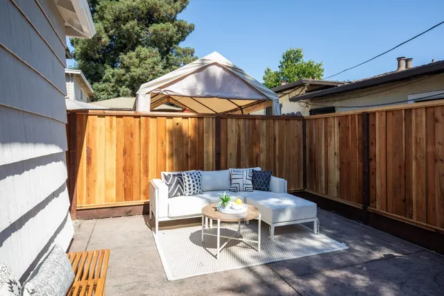 $1,098,000 | 1105 Oak Avenue, Redwood City, CA 94061