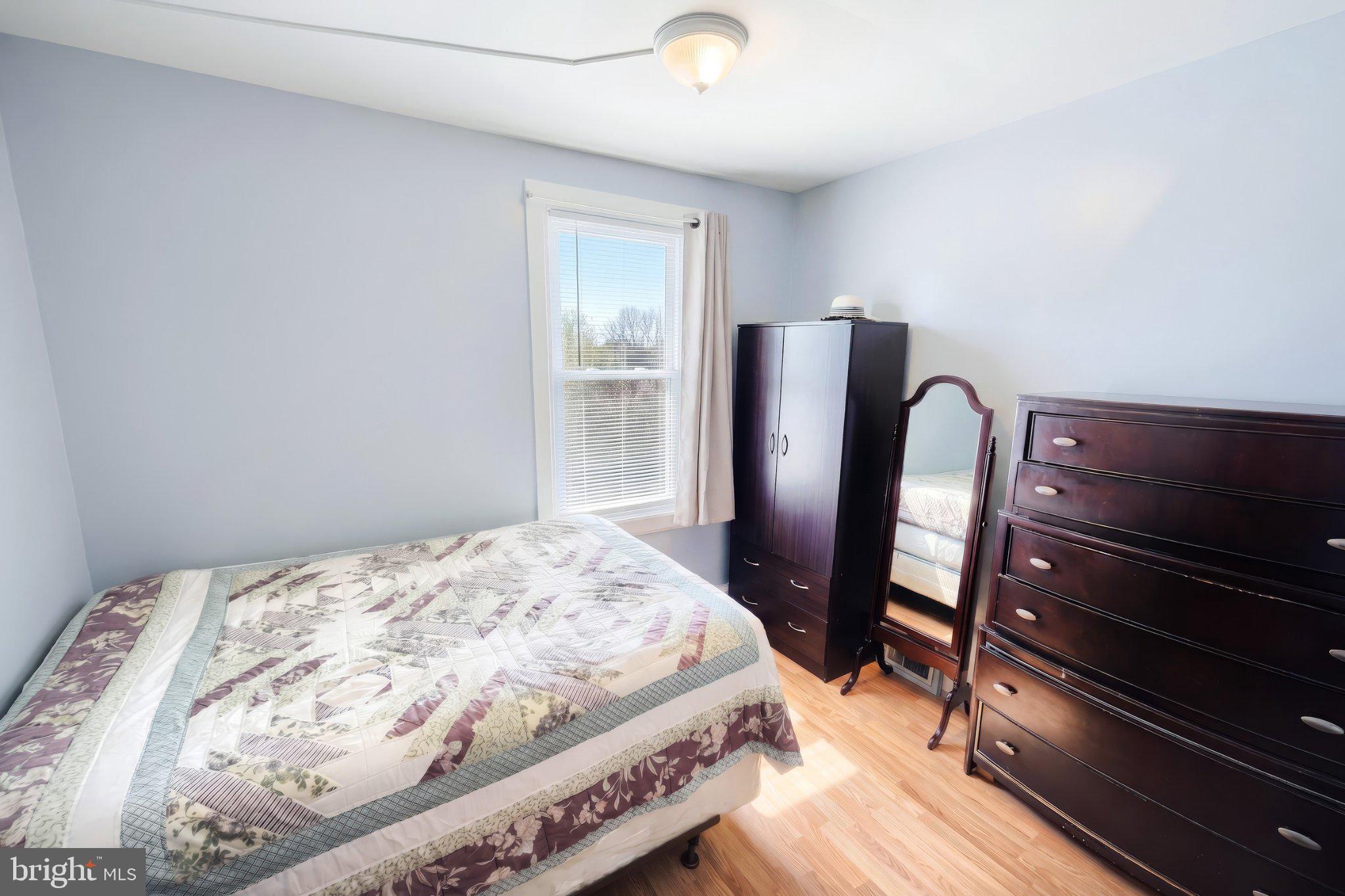231 Harding Court York, PA 17403 - Photo 17 of 31 Cozy bedroom with natural light.