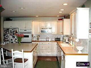 697 Knox Road Villanova, PA 19085 - Photo 3 of 6