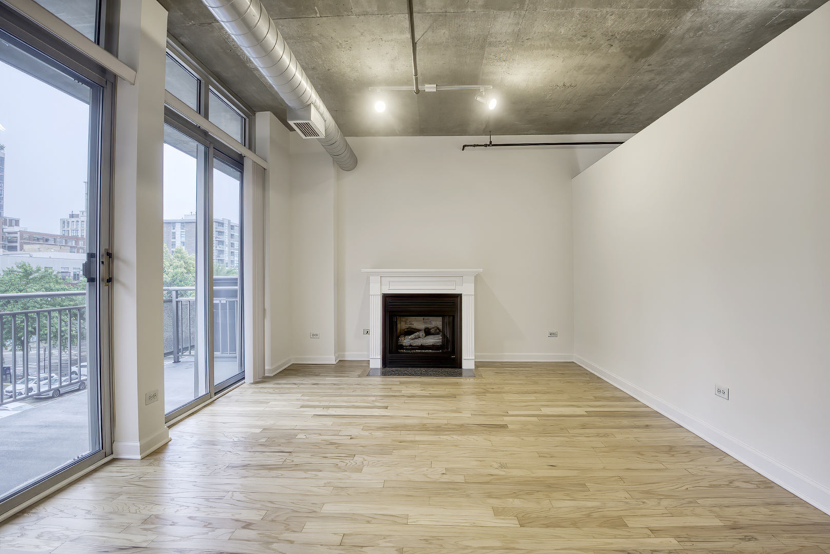 111 South Morgan Street, Unit 418 Chicago, IL 60607 - Photo 8 of 25 Gallery Image 8