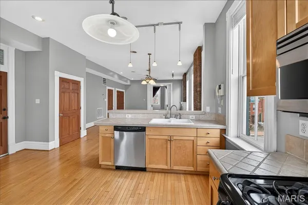 $175,000 | 2200 South 12th Street, Unit 3, St. Louis, MO 63104