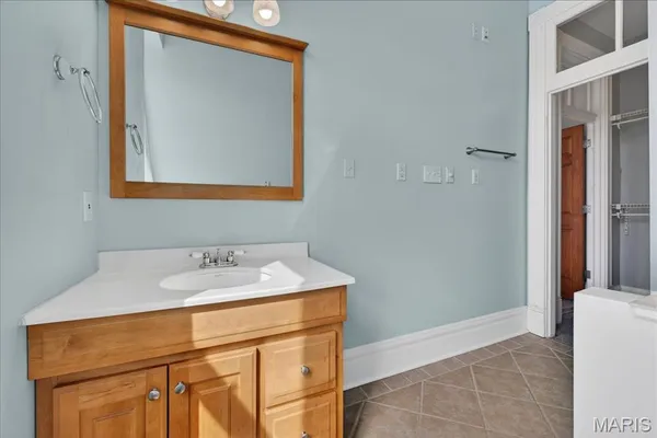 $175,000 | 2200 South 12th Street, Unit 3, St. Louis, MO 63104