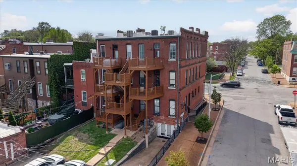 $175,000 | 2200 South 12th Street, Unit 3, St. Louis, MO 63104