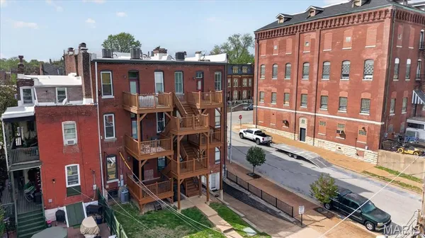 $175,000 | 2200 South 12th Street, Unit 3, St. Louis, MO 63104
