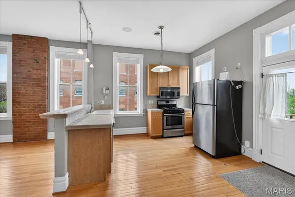 $175,000 | 2200 South 12th Street, Unit 3, St. Louis, MO 63104
