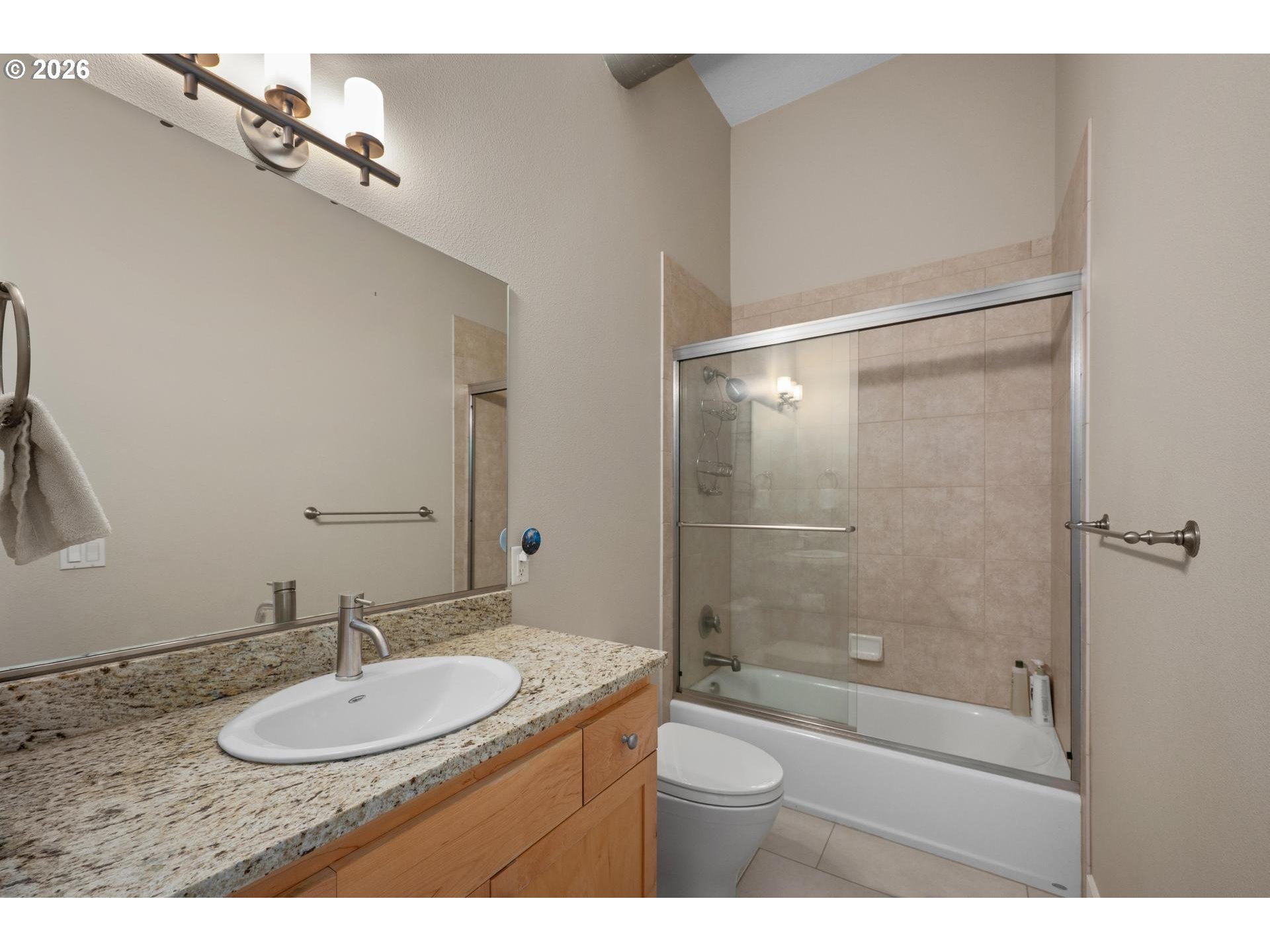 2006 Southeast Morrison Street, Unit D Portland, OR 97214 - Photo 39 of 44