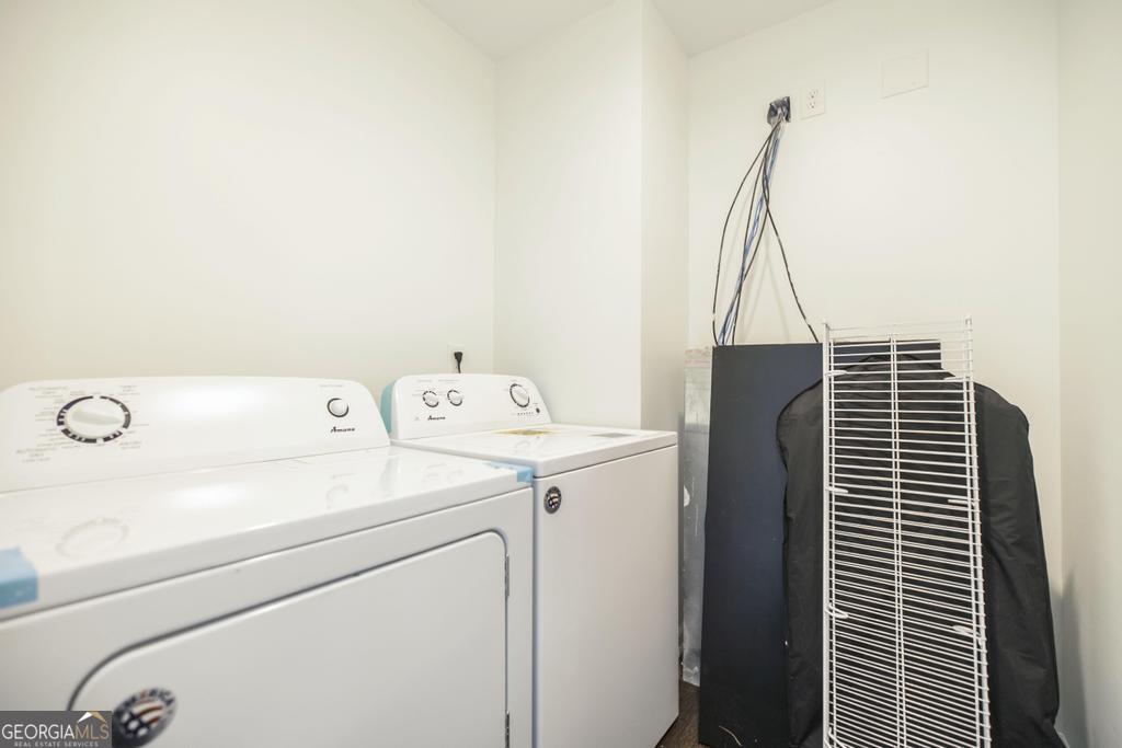 338 Monroe Street Macon, GA 31201 - Photo 14 of 25 a utility room with dryer and washer
