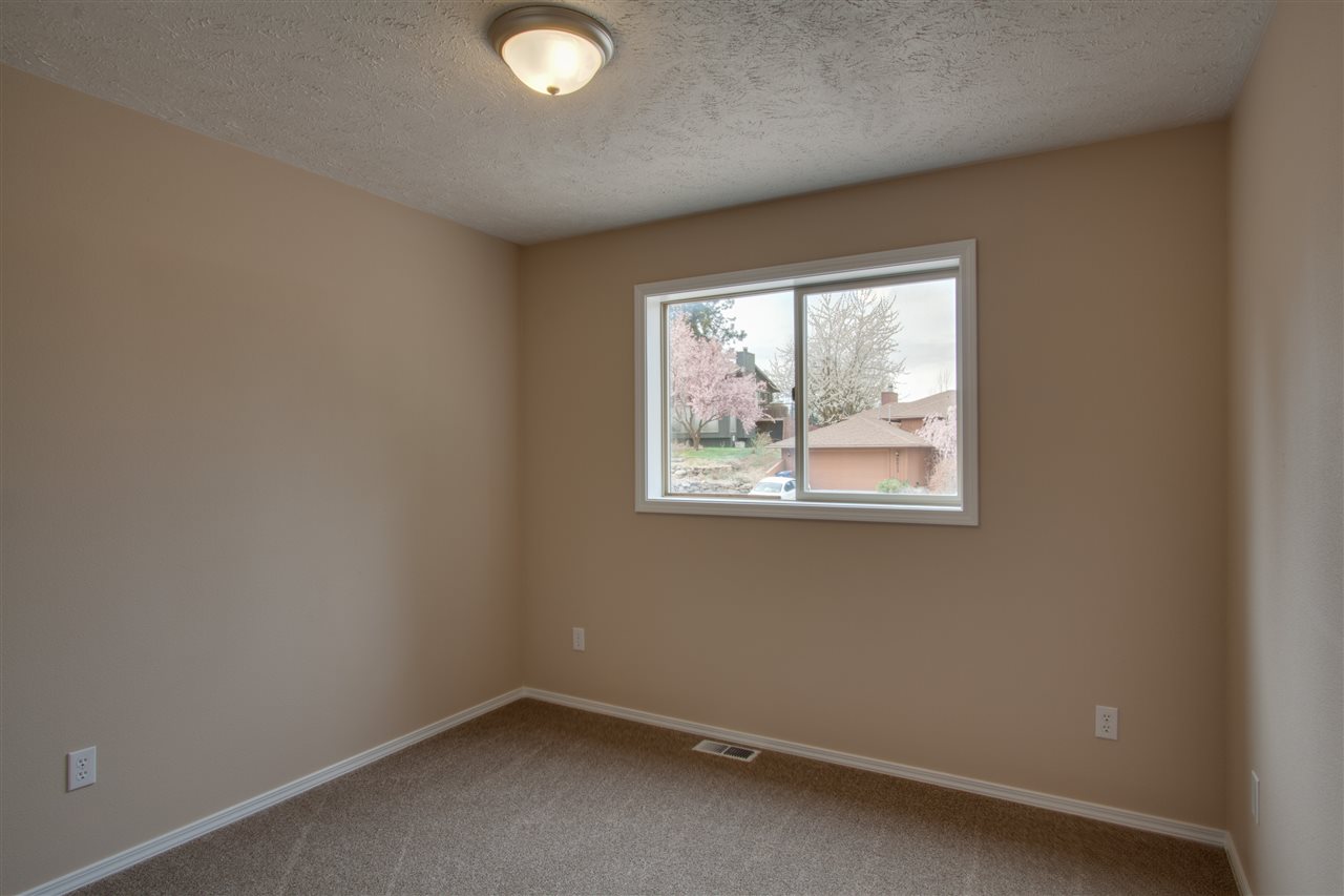 8320 North Colton Street Spokane, WA 99208 - Photo 11 of 20 Gallery Image 11
