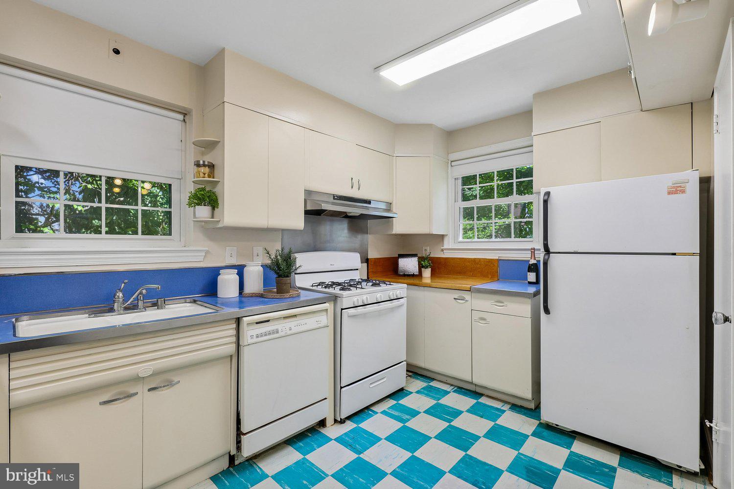 3633 Appleton Street Northwest Washington, DC 20008 - Photo 13 of 41 Kitchen