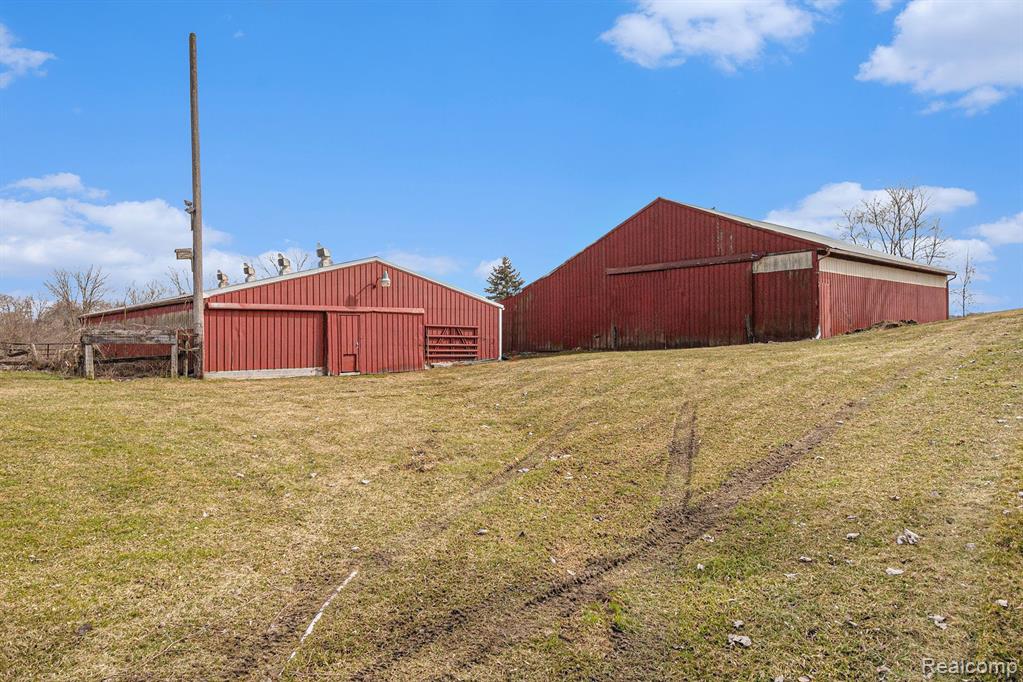 2609 East Allen Road Howell, MI 48855 - Photo 40 of 54