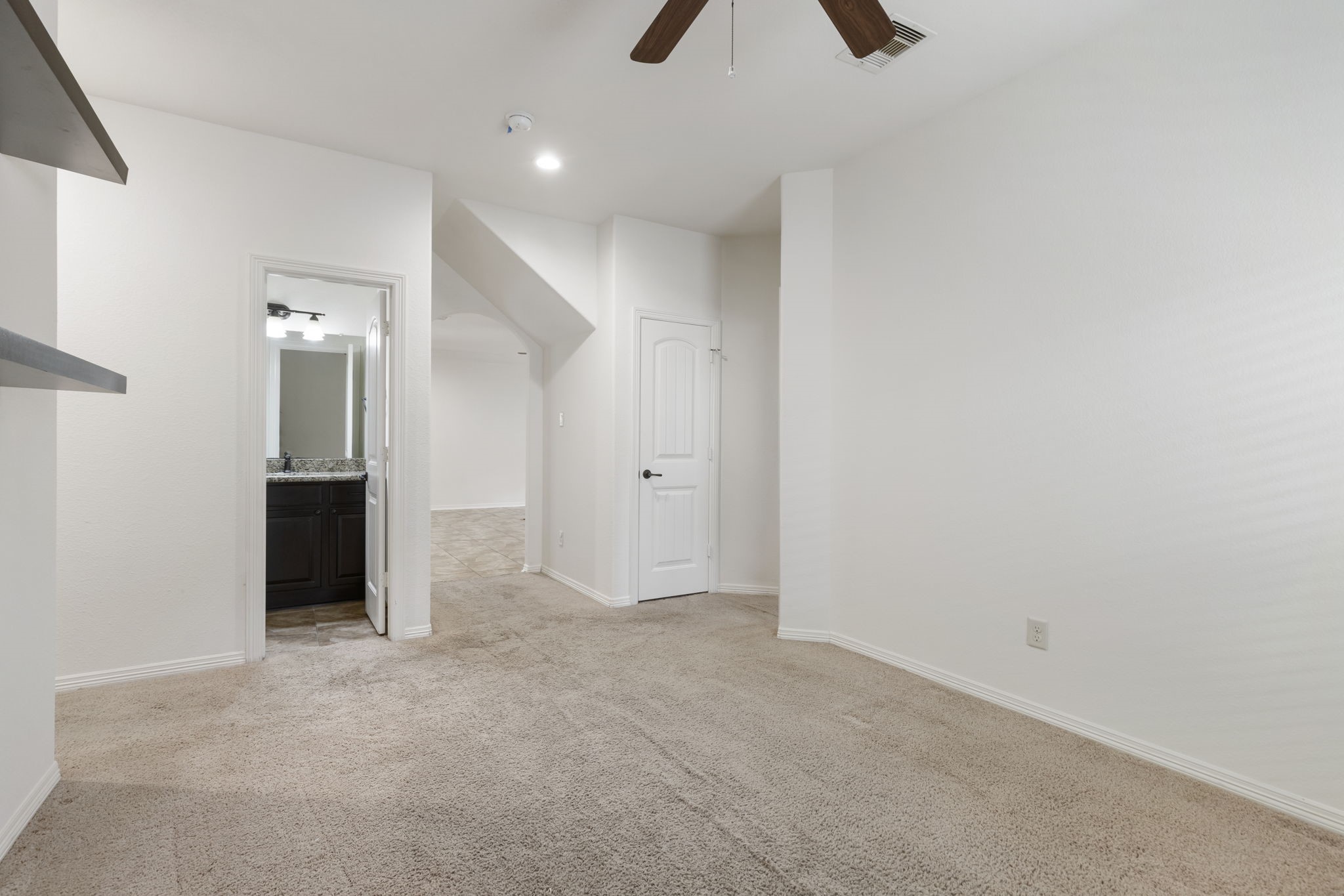 23911 Augusta Falls Lane Spring, TX 77389 - Photo 23 of 40 an empty room with closet and windows