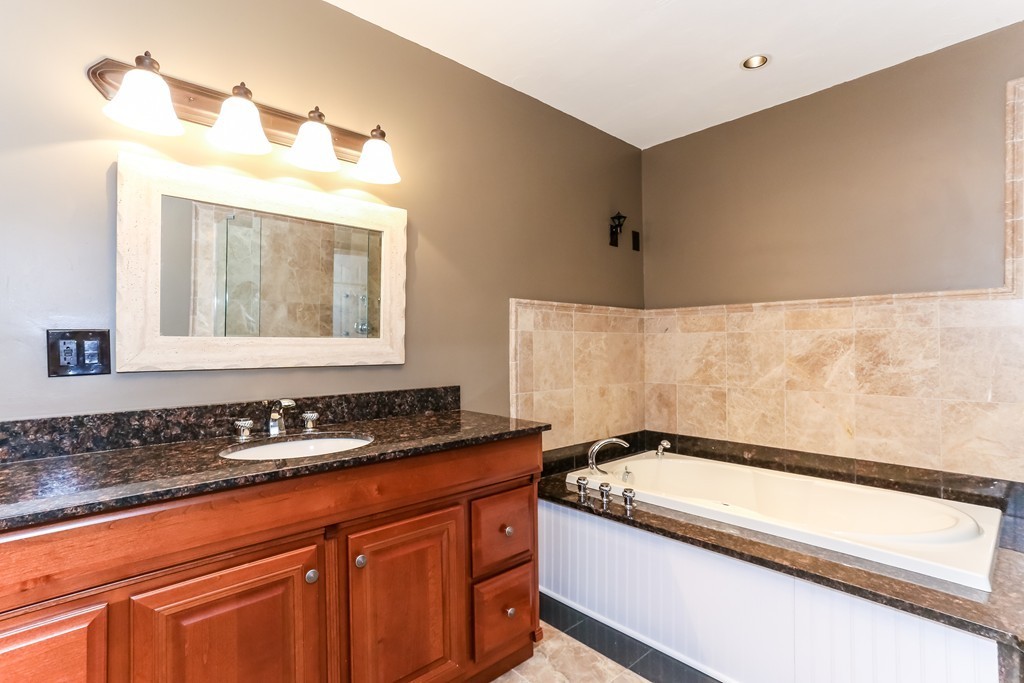 33 Russell Road Hanover, MA 02339 - Photo 11 of 21 Gallery Image 11