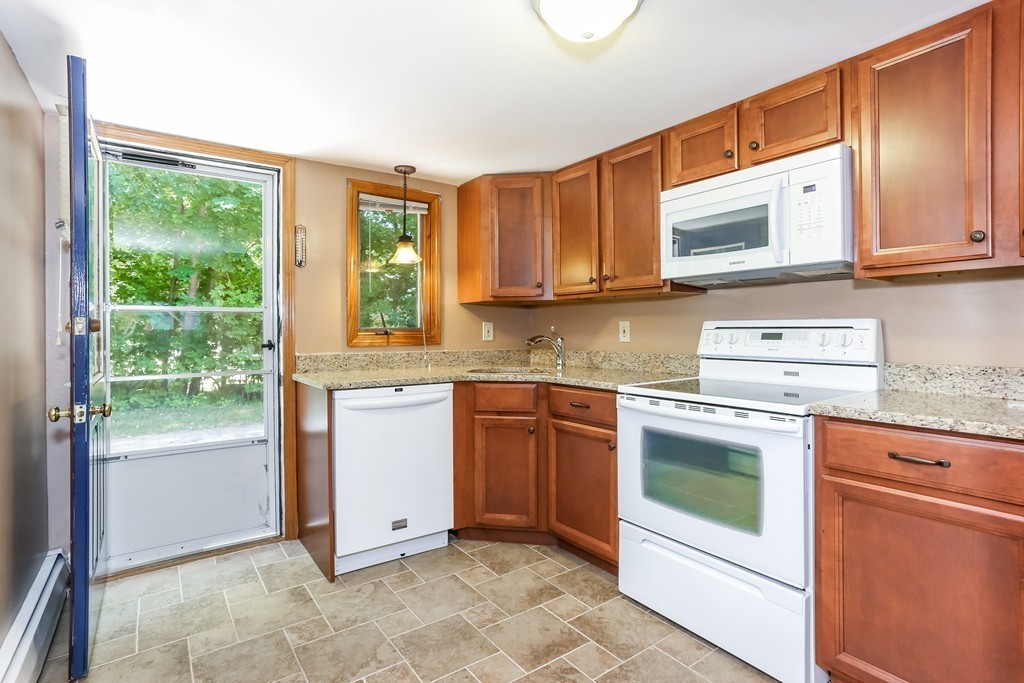 33 Russell Road Hanover, MA 02339 - Photo 18 of 21 Gallery Image 18