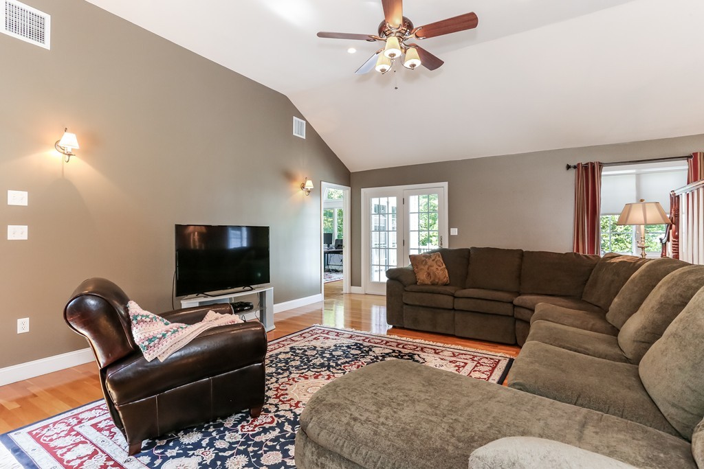 33 Russell Road Hanover, MA 02339 - Photo 7 of 21 Gallery Image 7