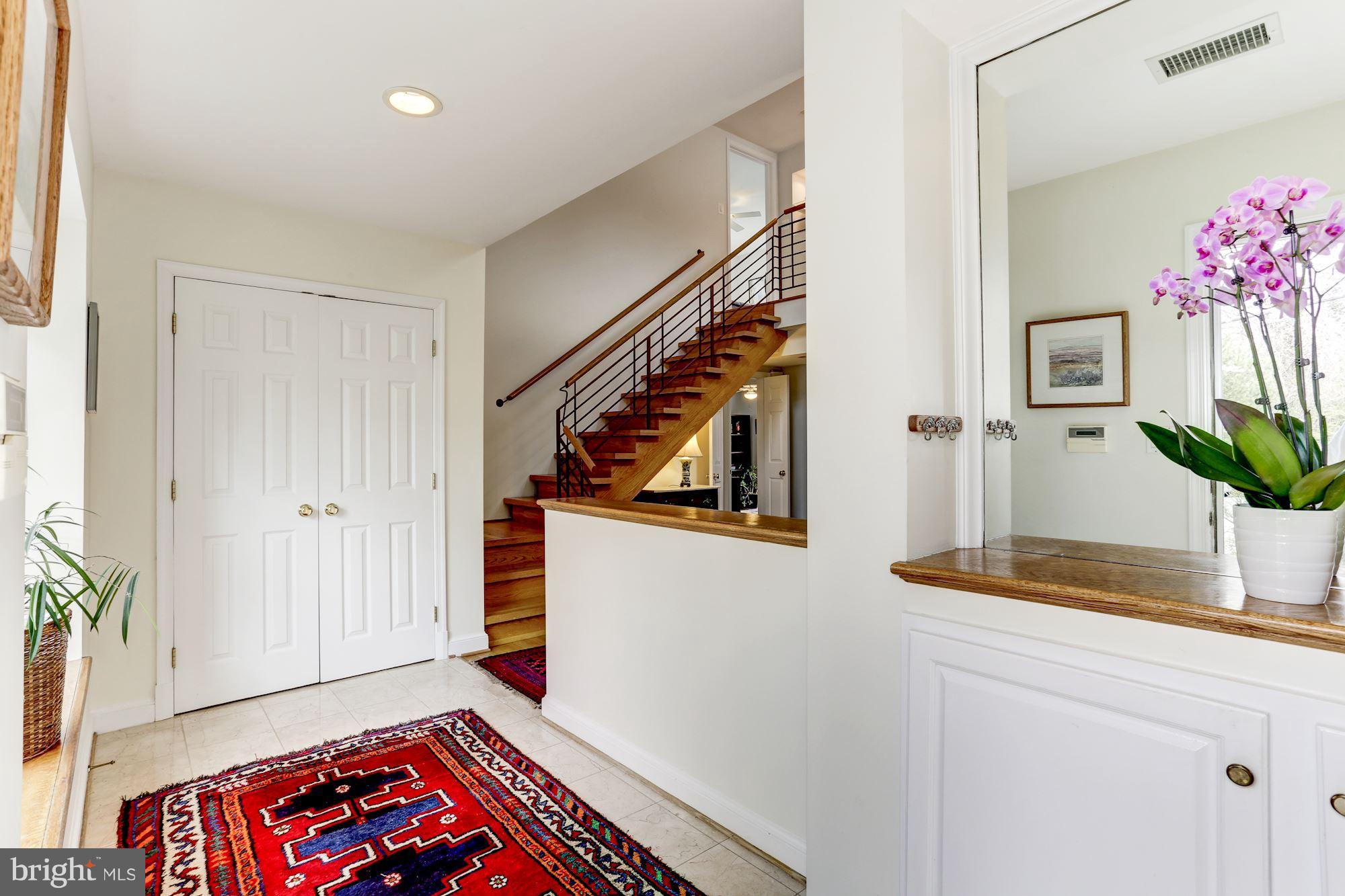 6610 Rannoch Road Bethesda, MD 20817 - Photo 2 of 30 Interior (General)