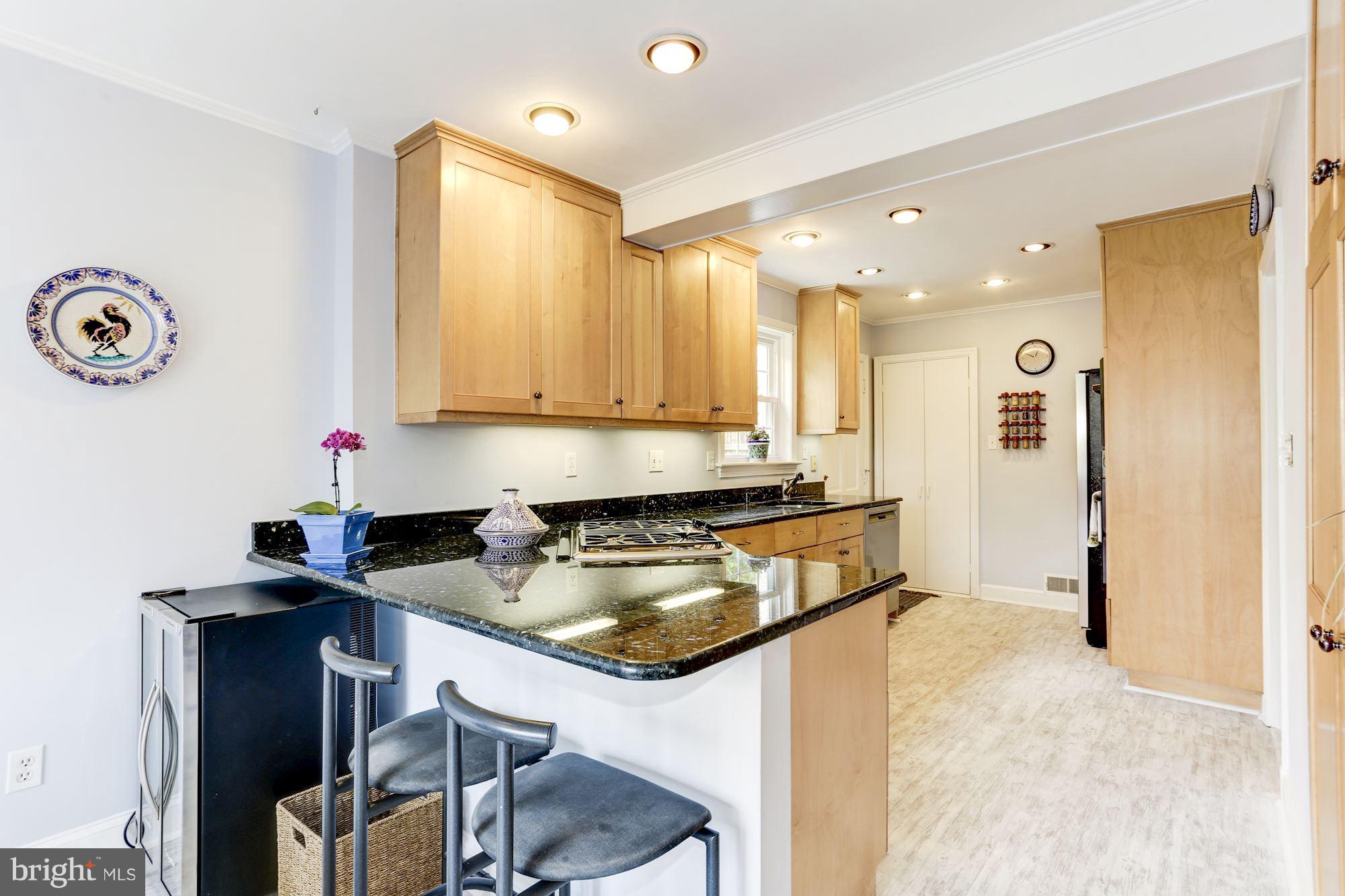 6610 Rannoch Road Bethesda, MD 20817 - Photo 8 of 30 Kitchen