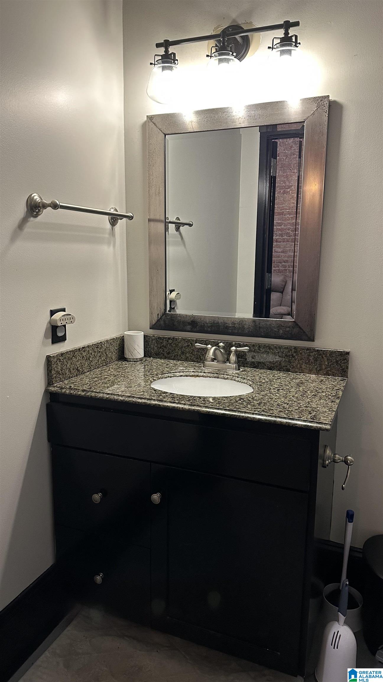 28 Monroe Street, Unit 202 Montgomery, AL 36104 - Photo 12 of 14