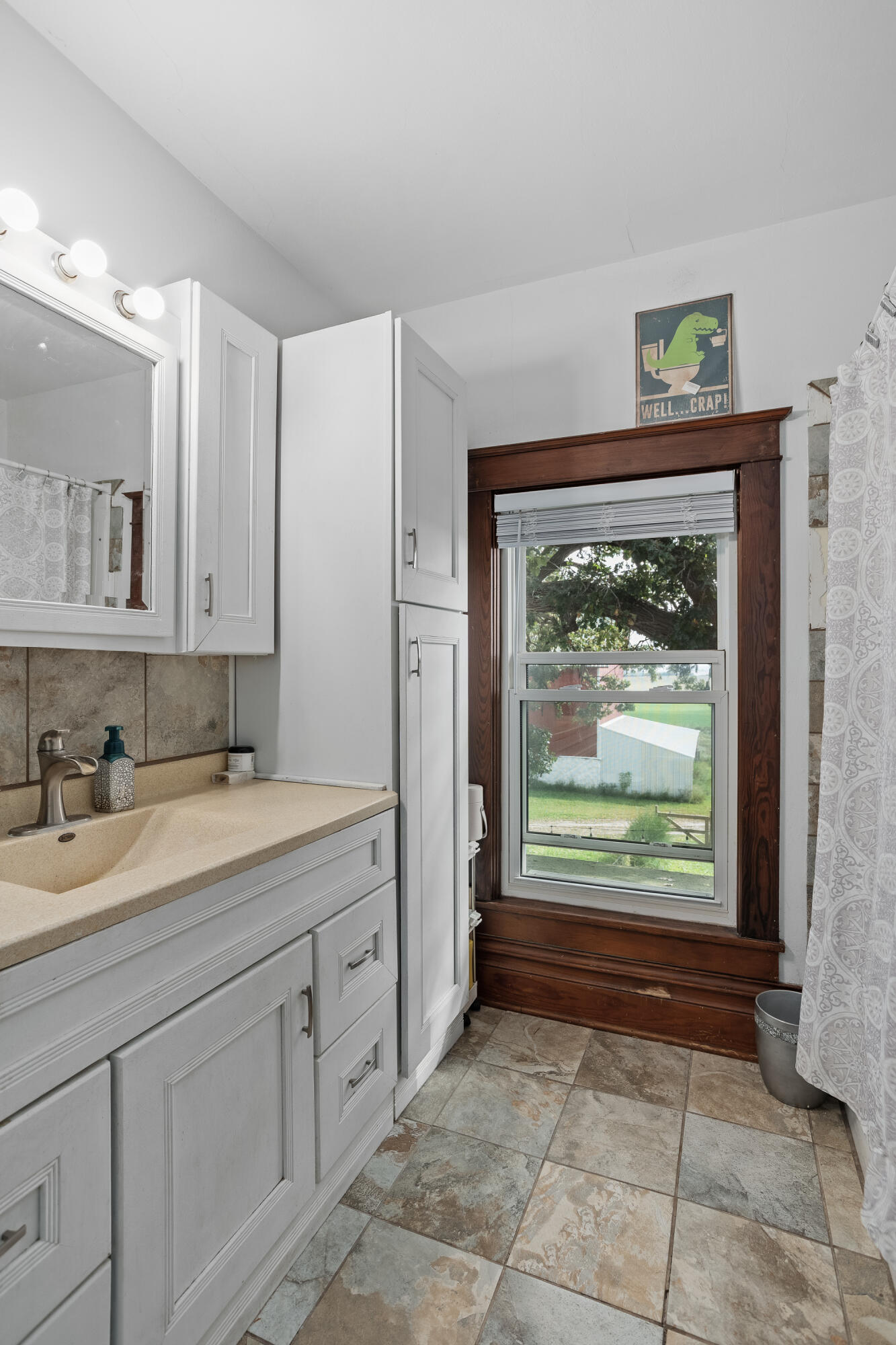 W12040 Sullivan Road Portland, WI 53594 - Photo 31 of 45 Full bath, upper