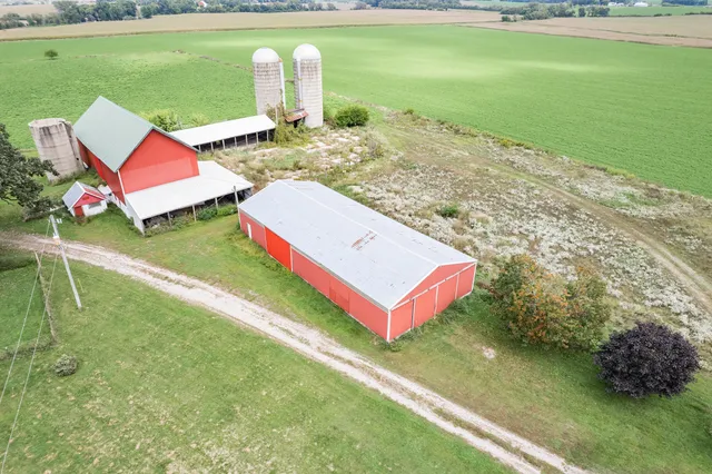 $599,900 | W12040 Sullivan Road, Portland, WI 53594