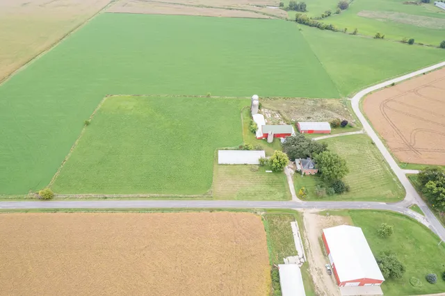 $599,900 | W12040 Sullivan Road, Portland, WI 53594