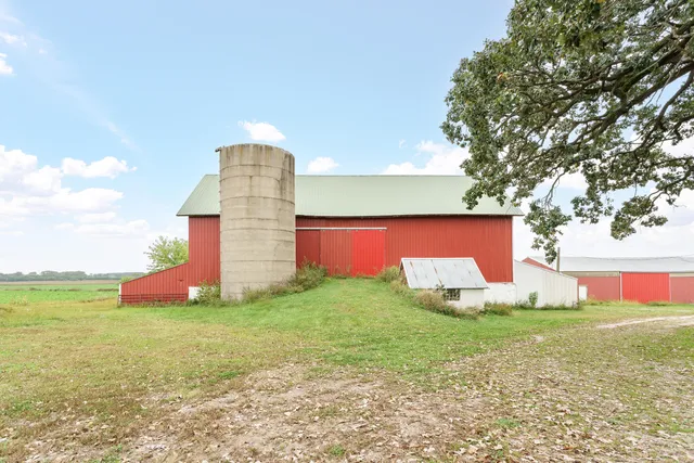 $599,900 | W12040 Sullivan Road, Portland, WI 53594