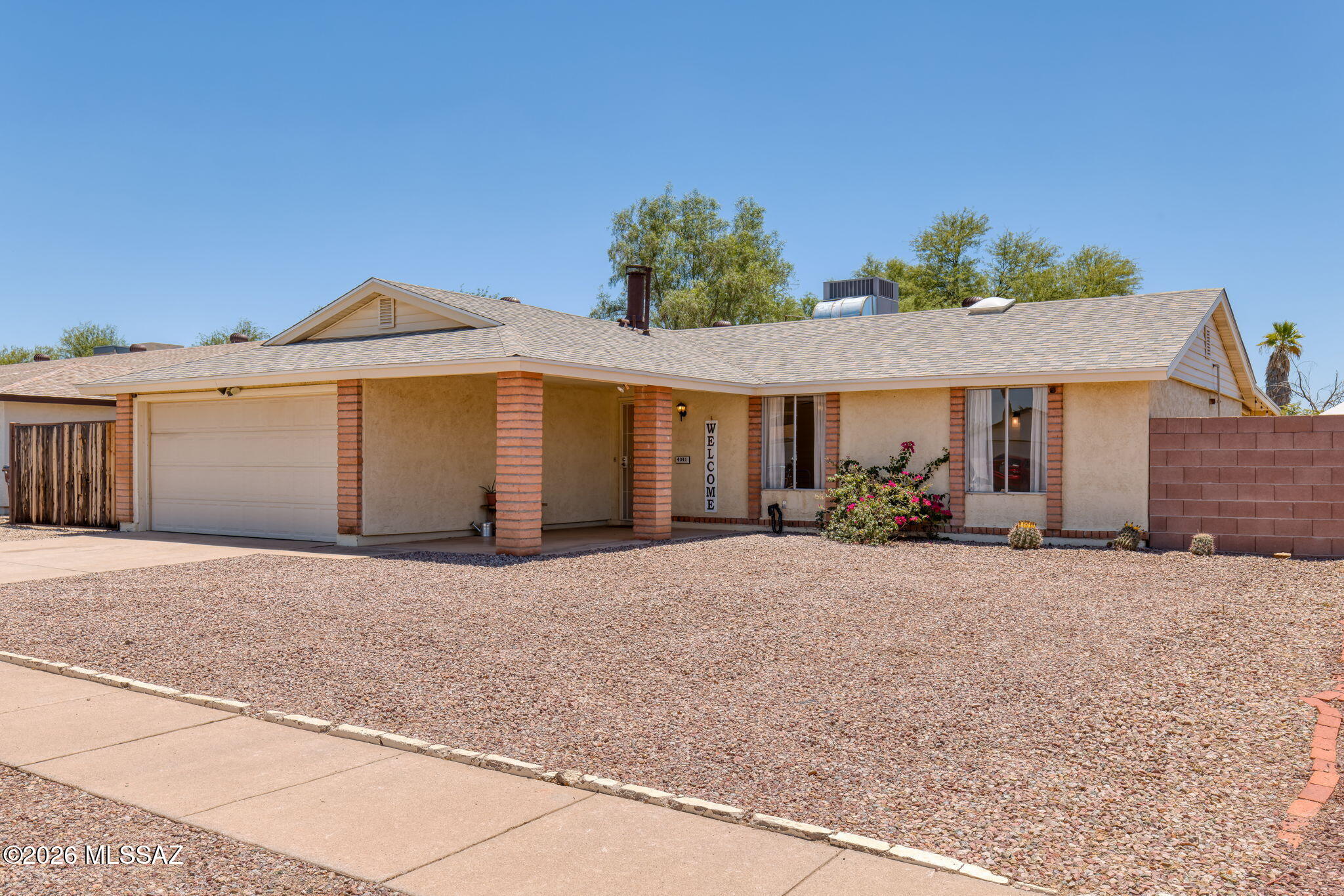 4341 West Rae Circle Tucson, AZ 85741 - Photo 2 of 36