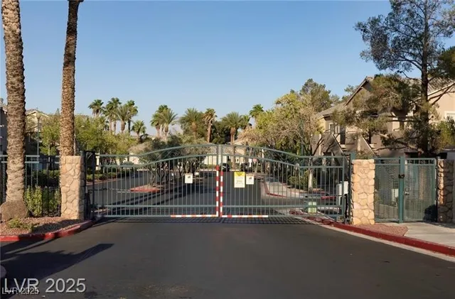 $1,850 | 2152 Turquoise Ridge Street, Unit 202, Las Vegas, NV 89117