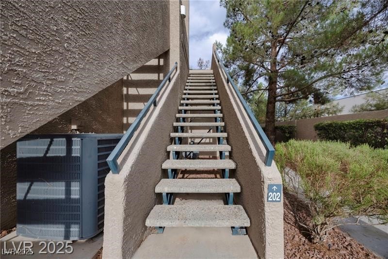 2152 Turquoise Ridge Street, Unit 202 Las Vegas, NV 89117 - Photo 20 of 23 View of staircase