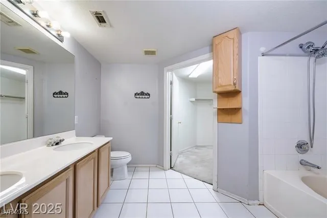 $1,850 | 2152 Turquoise Ridge Street, Unit 202, Las Vegas, NV 89117