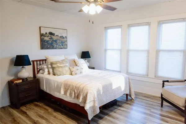 $189,500 | 705 South Jackson Avenue, McGregor, TX 76657