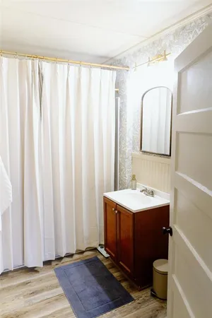 $189,500 | 705 South Jackson Avenue, McGregor, TX 76657